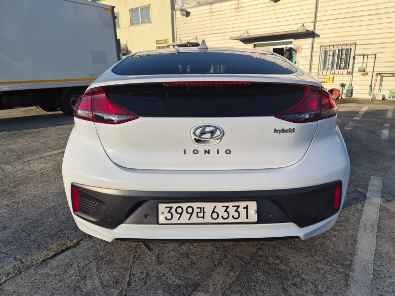 Hyundai Ioniq