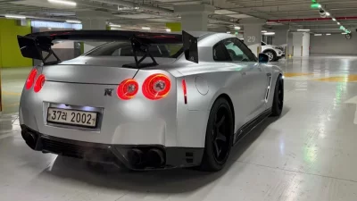 Nissan GT-R