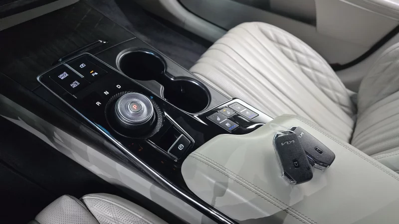 Kia K8