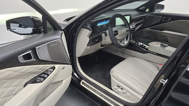 Kia K8