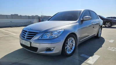 Hyundai Genesis