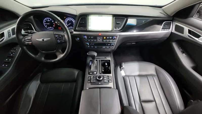 Hyundai Genesis