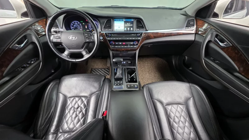 Hyundai Aslan