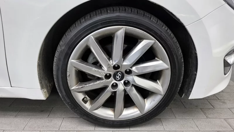 Hyundai Aslan