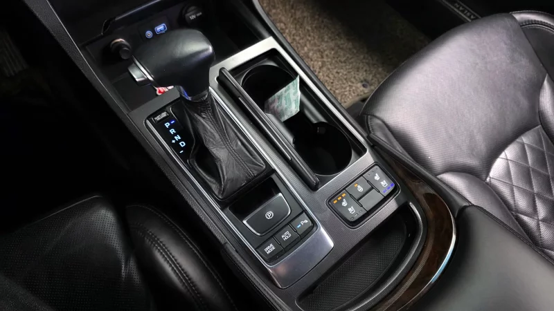 Hyundai Aslan