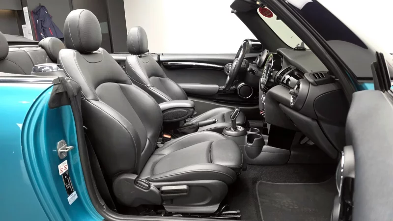 MINI Cooper Convertible