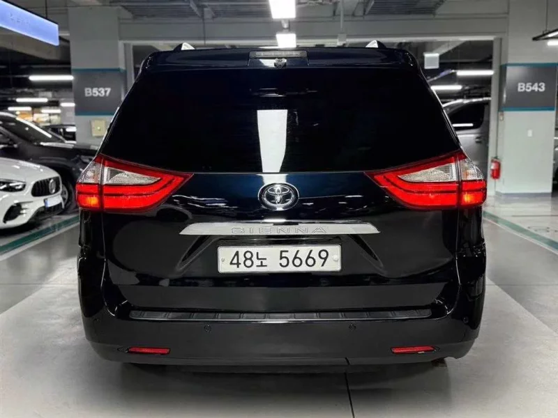 Toyota SIENNA