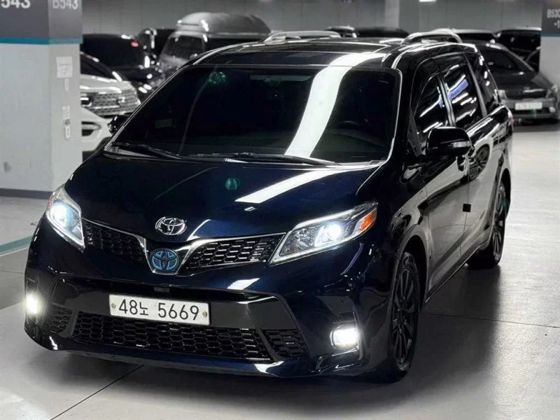 Toyota SIENNA