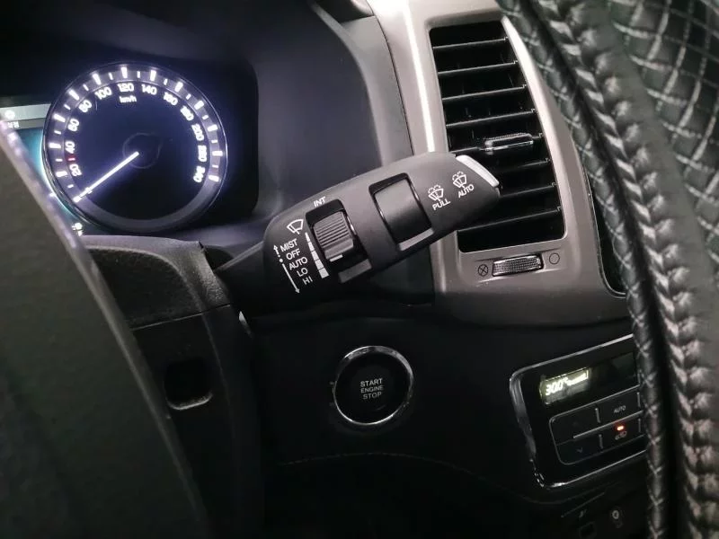 SsangYong Rexton Sports