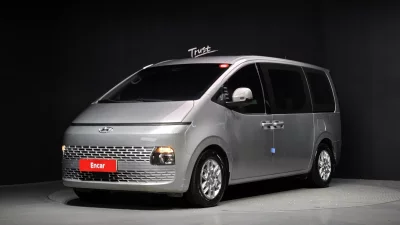 Hyundai Staria