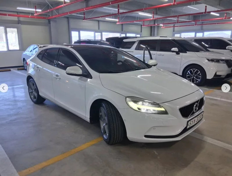 Volvo V40