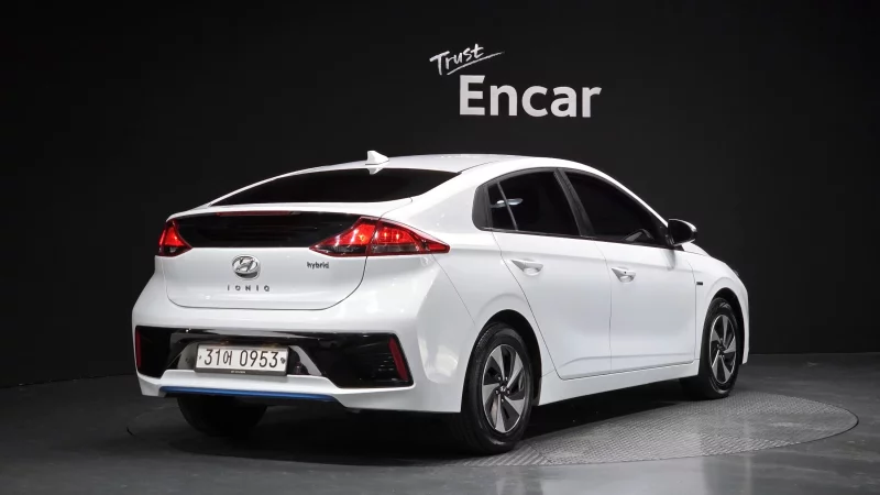 Hyundai Ioniq