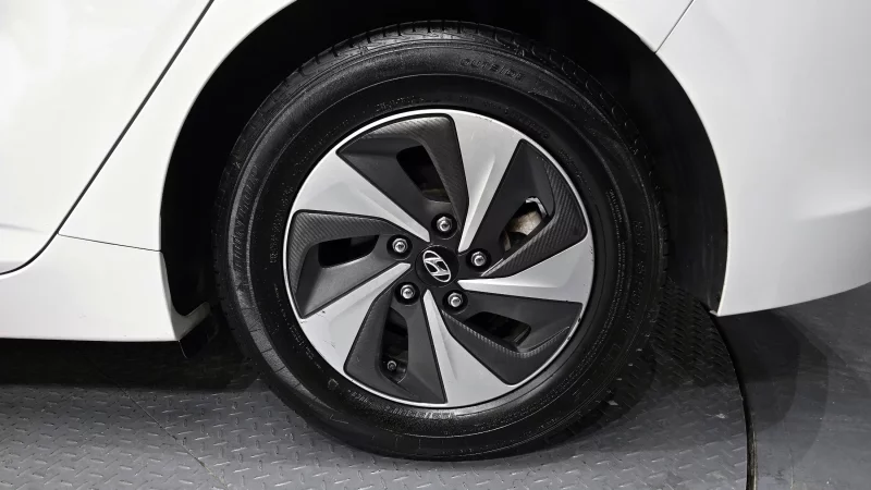 Hyundai Ioniq