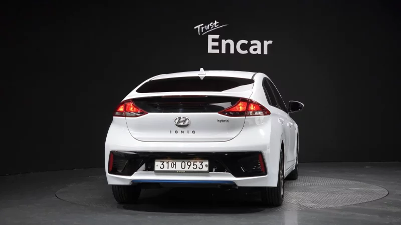 Hyundai Ioniq