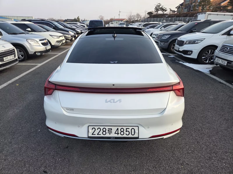 Kia K8