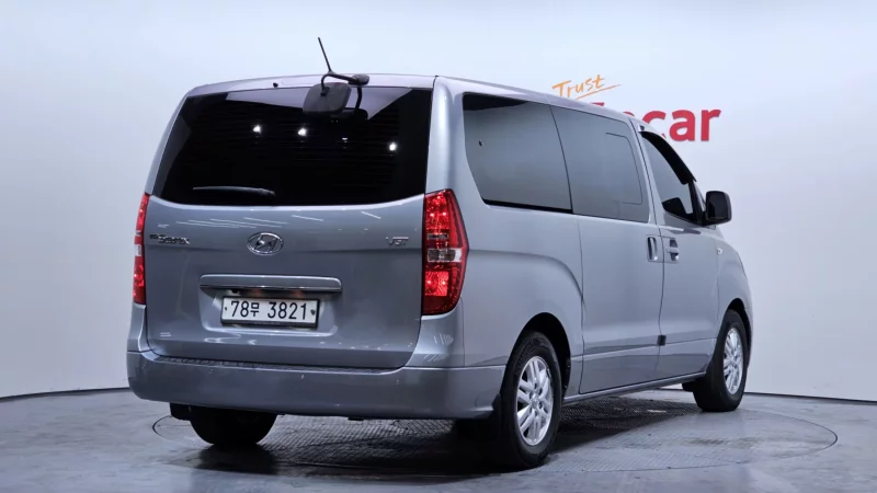 Hyundai Grand Starex