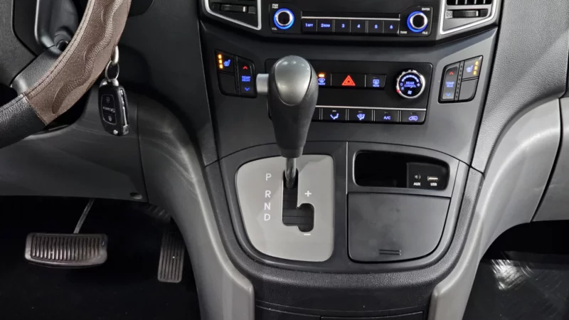 Hyundai Grand Starex