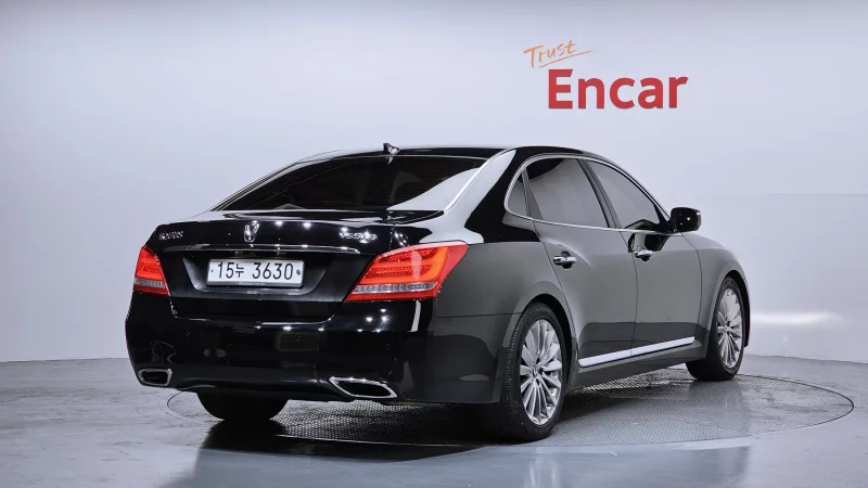 Hyundai Equus