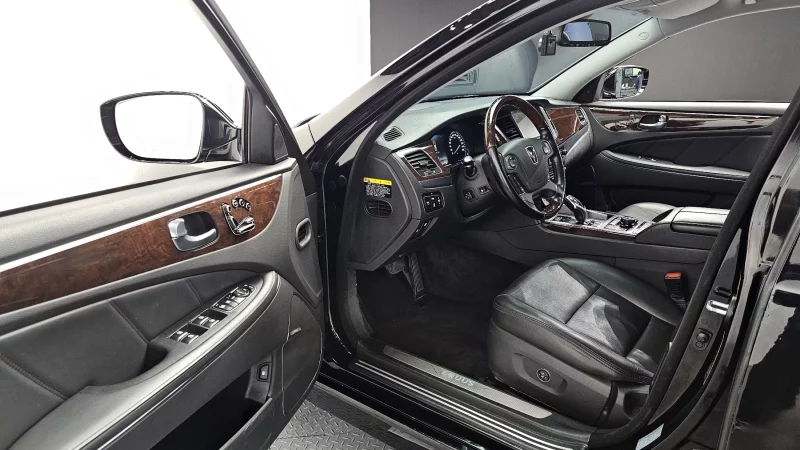 Hyundai Equus