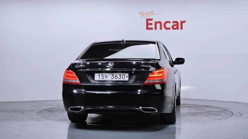 Hyundai Equus