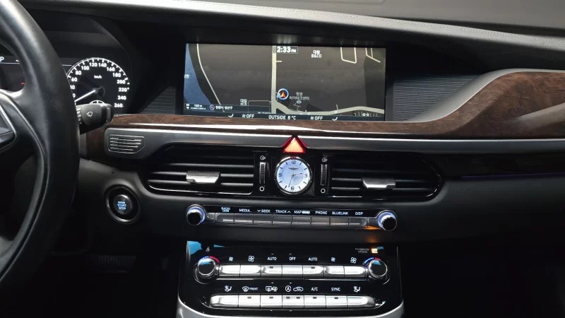Genesis EQ900