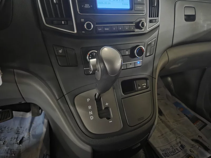 Hyundai Grand Starex