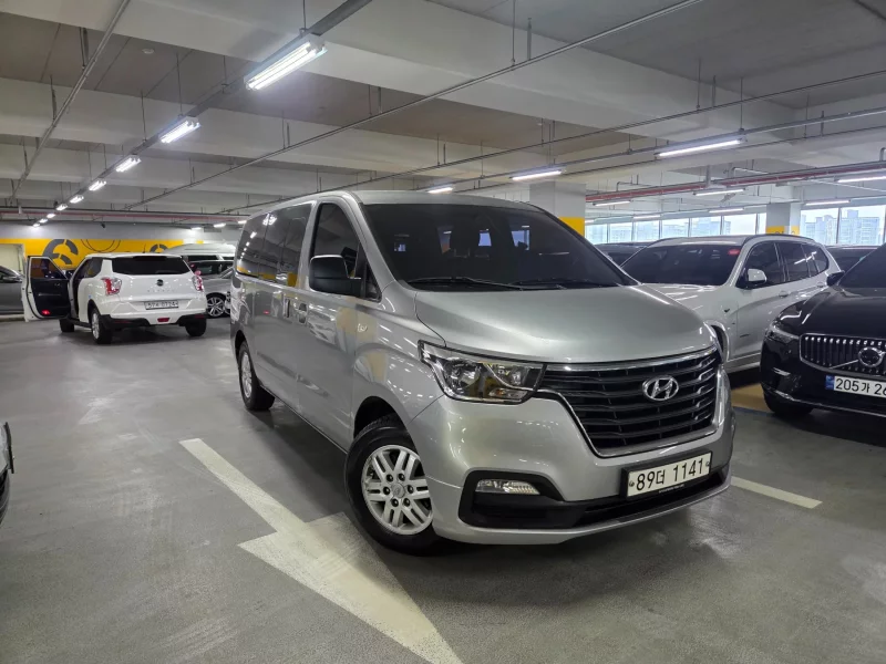 Hyundai Grand Starex