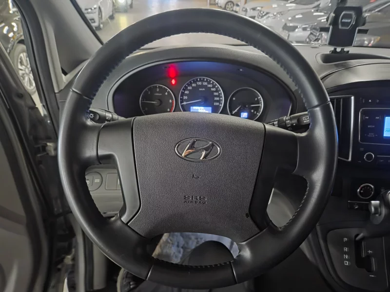 Hyundai Grand Starex