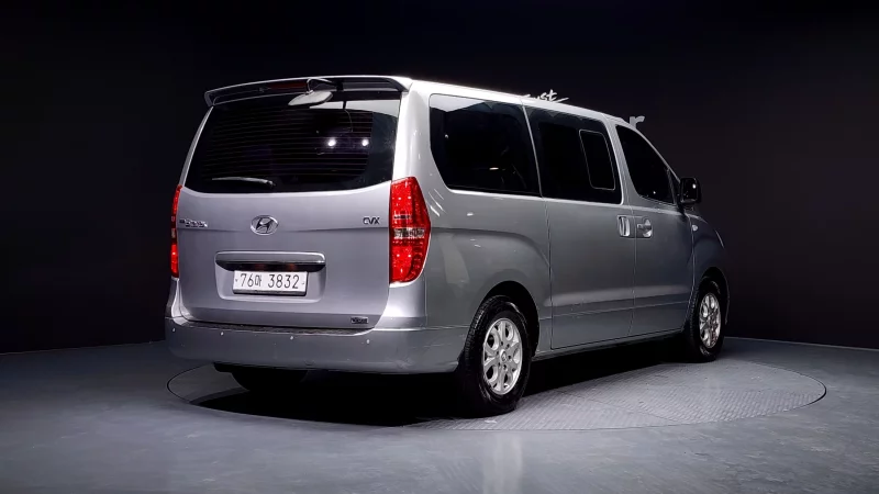 Hyundai Grand Starex