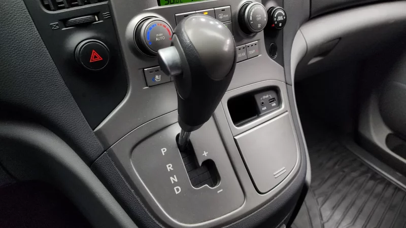 Hyundai Grand Starex