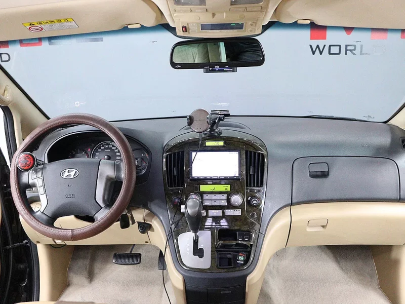 Hyundai Grand Starex
