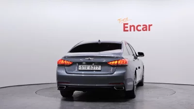 Hyundai Genesis