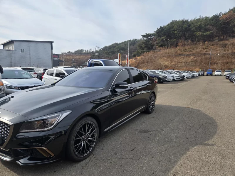Hyundai Genesis
