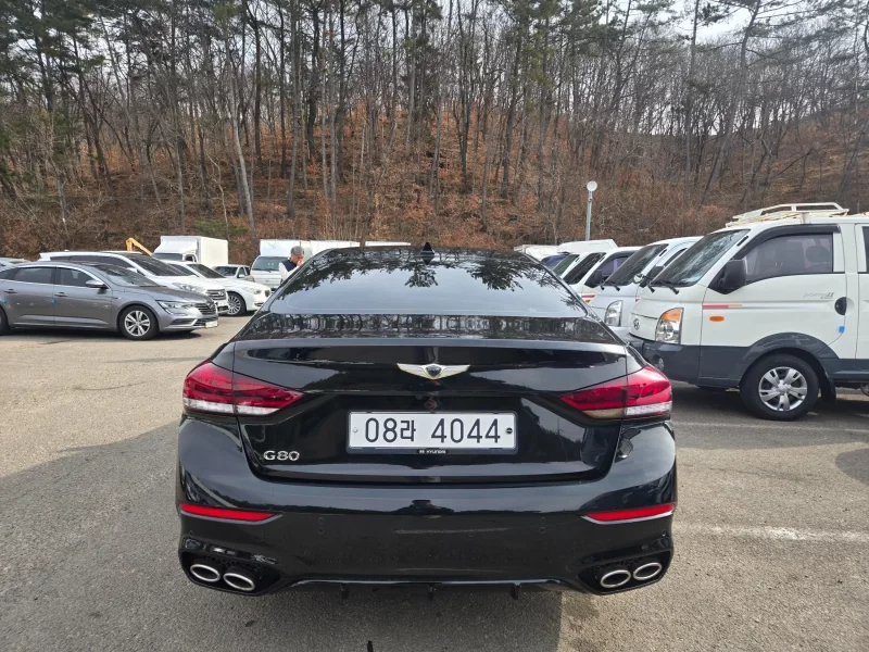 Hyundai Genesis