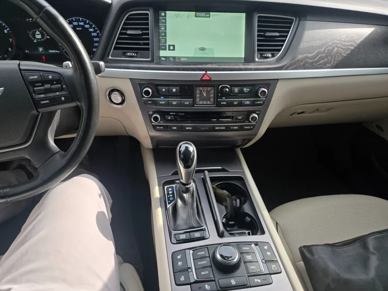 Hyundai Genesis