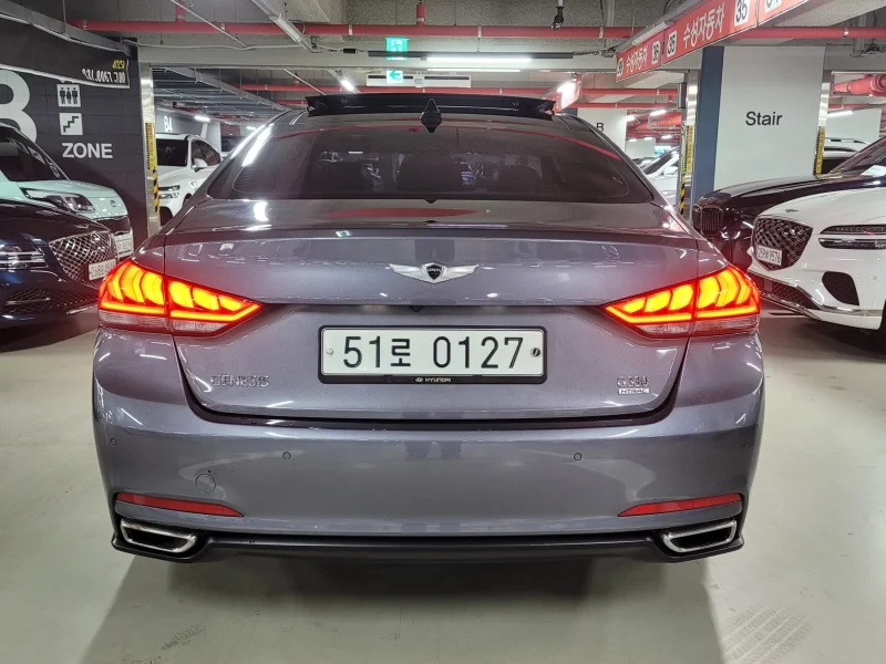 Hyundai Genesis