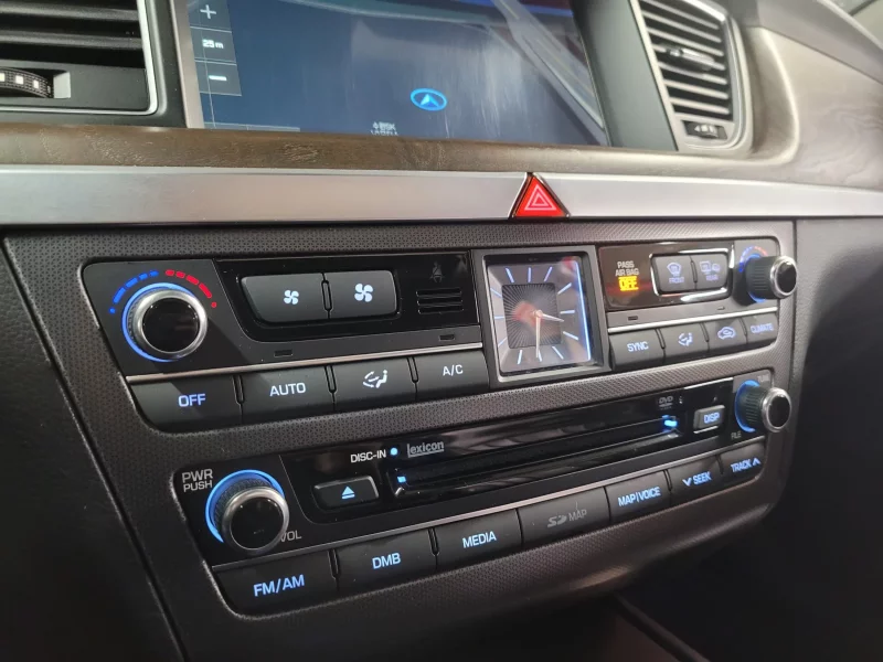 Hyundai Genesis