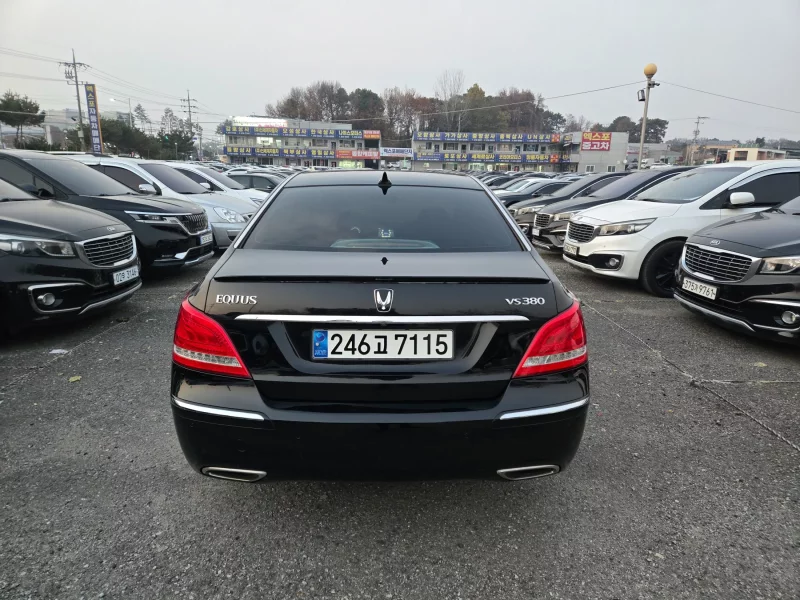 Hyundai Equus