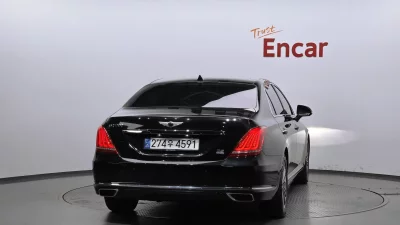 Genesis EQ900