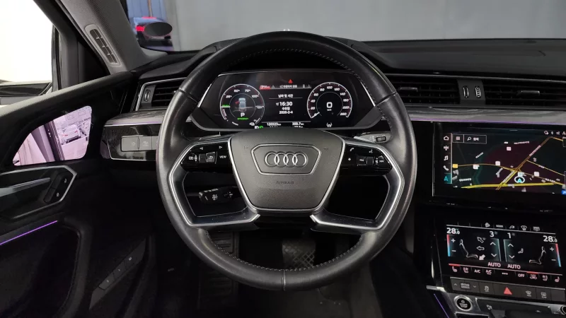 Audi e-tron