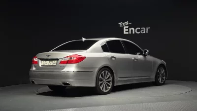 Hyundai Genesis