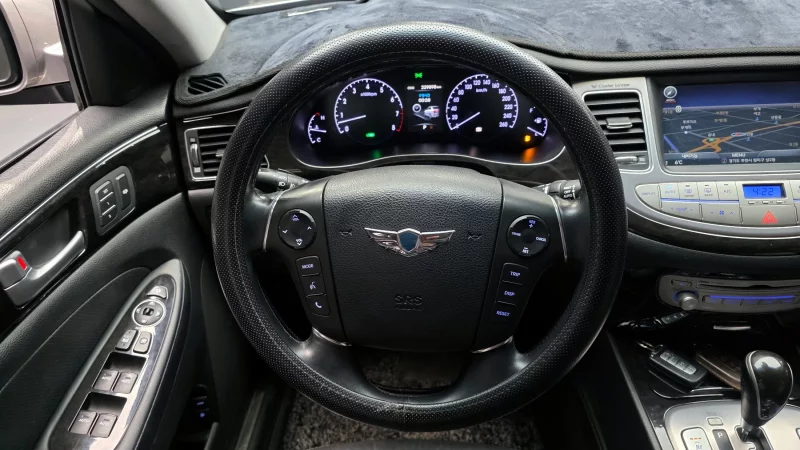 Hyundai Genesis