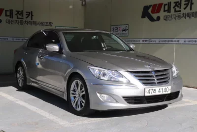 Hyundai Genesis
