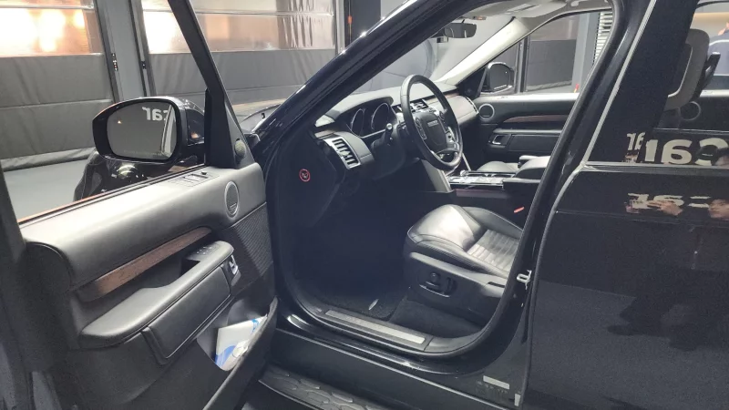 Land Rover DISCOVERY