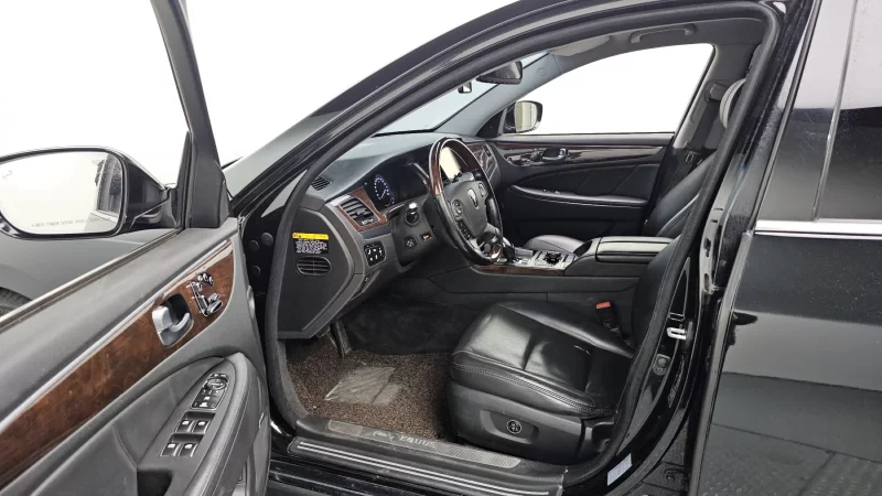 Hyundai Equus