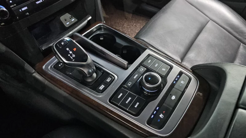 Hyundai Equus