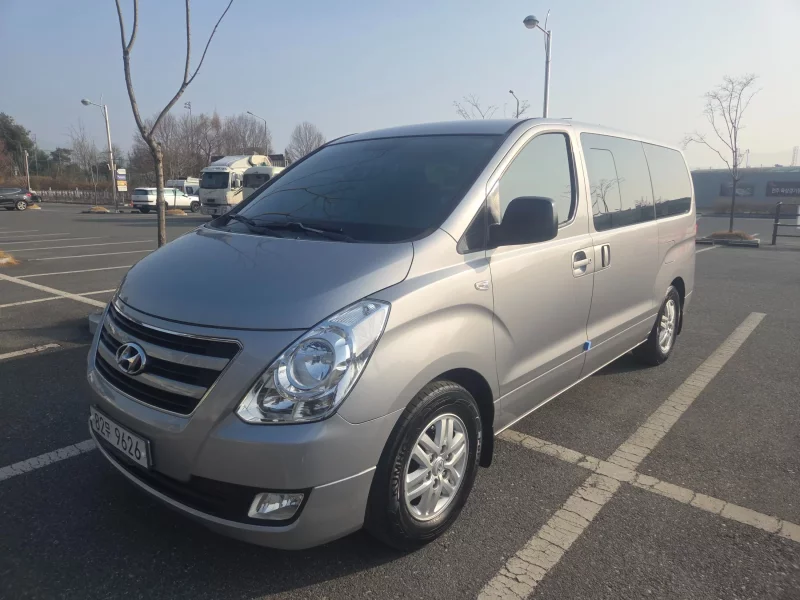 Hyundai Grand Starex