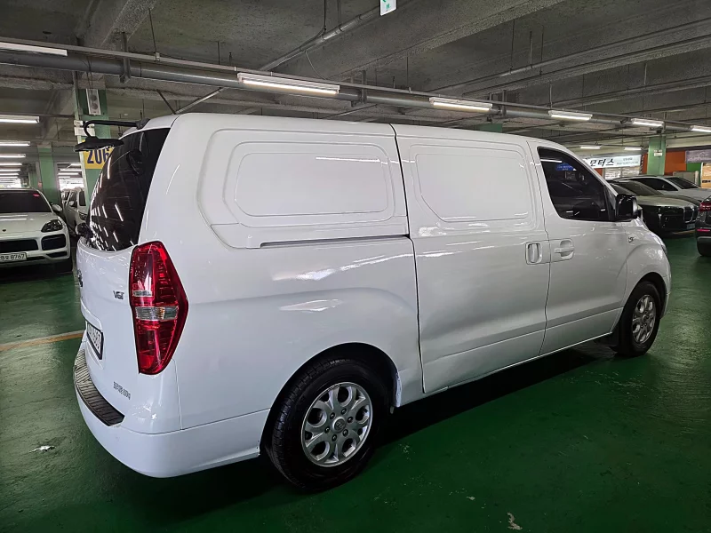 Hyundai Grand Starex