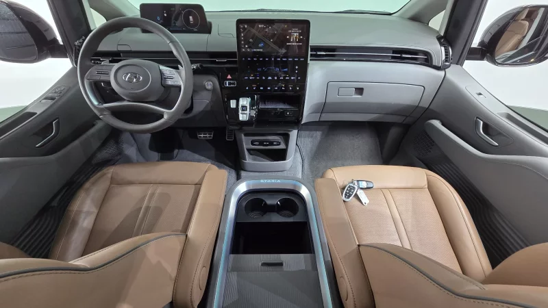 Hyundai Staria