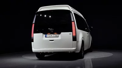 Hyundai Staria